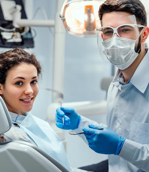 What to Do Immediately After Breaking a Tooth? - Thousand Smiles Dental Clinic